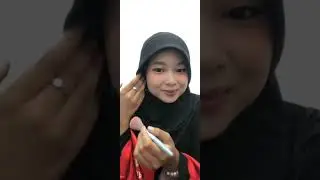 Beautiful teenage girl in hijab