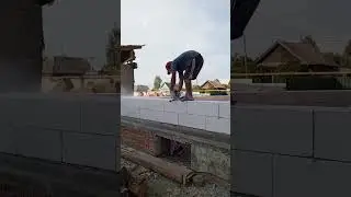 Паз для арматуры между рядами блоков