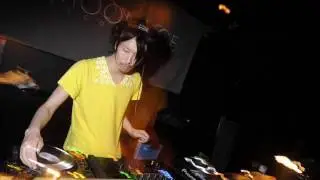 DJ Shufflemaster @ CH 469 2002