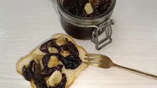 Вяленая слива с чесноком.