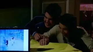 Arka Sokaklar - Metin ve Tekin Nazike'yi Korkutuyor! 243. Bölüm