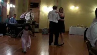 Gita dancing