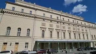 Москва. Большой театр. Историческая сцена. Щепкинский проезд. Август 2024 