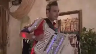 Только наш народ умеет так отдыхать