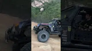 6.4L hemi engine Jeep Wrangler a problem you can see in the video