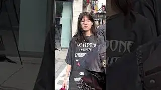 Ragnar Lothbrok Walking in e#reaction #ragnarlothbrok #reactionvideo #foryou #fashion
