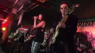 AC⚡️BG’s on FIRE🔥in LA🌴🎸LIVE WIRE⚡️