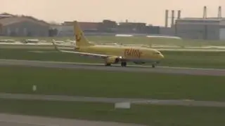 tuifly take off hamburg airport