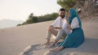 Шейх женою окружён.