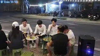 Hai Thanh Niên Hát Cover Bước Qua Đời Nhau Tại Quán Trà Chanh||Toàn Tô Vít-Hào GuSu