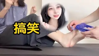 【 游戏PK | 姐姐输了被狼牙棒按摩脚心！】