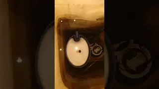 Почему течёт вода из бачка в унитаз. Подарок от водоканала!