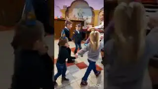 Данюше 1 годик/ душу греющие воспоминания 😉😍🤗😘😊🌼🌹🧁🎁💐🥳🎂🍭🥰🎊🎉🌷💋♥️🤩💛💙