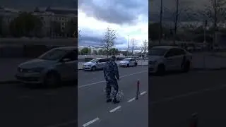 Освобождение парковки от незаконных ограждений у театра Эстрады #хазанов #коровин #самый #смешной