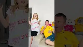Дочка новую розетку нашла