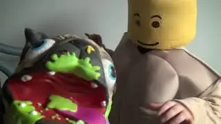 Lego Head Jack Works Out!