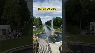 Зацените этот вайб Петергофа, окунуться в атмосферу Петербурга: https://feel-russian.ru/audioguide