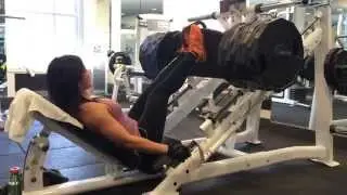 Strong Woman Heavy Lifting Off-Season (EAT Not Diet - Mimi Bonny)