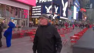 Aloprando em Times Square. Hanging around at Times Square