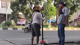 OPUNG ANDIKA | PENJUAL SAPU & KESET KAKI