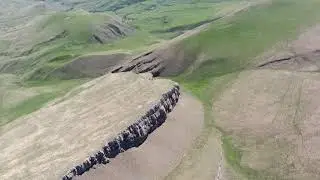 3е Ущелье полет вниз