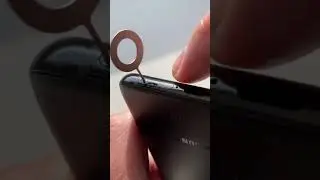 How to Insert SIM Card into Samsung Galaxy S21 / S21+ / S21 Ultra 5G. Be CAREFUL with the Tray!