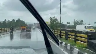 Rainy drive towards the hotel for some good hot food in hotel #thar #rainydrive #kerala #kochi