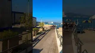 Как Французы относятся к инвалидам и пожилым людям.