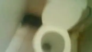 Обосралась, не дойдя до туалета. Шок!