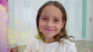 Sofia and funny stories in her house about pets kittens and dog