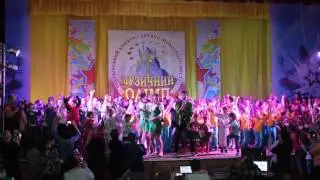 Девочка в очках. Денис Мусаев