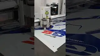 Proses cutting decal motor bmw gs 1200 #sticker #decalmotor #bmwgs1200 #ronitadigitalprinting