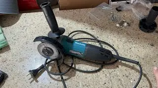 Makita GA5030R Angle Grinder 720w 125mm