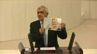Mücella Yapıcı, çıplak arama konusunda 3 polisi 3 yıldan 12 yıla kadar TCK'dan mahkemeye verdi.