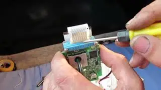 Ремонт на коленке тонометра OMRON