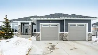 10 Dovetail Crescent.
