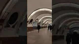Russia Metro Stn - Pl Vosstaniya, St. Petersburg - the most beautiful and deepest metro of the world