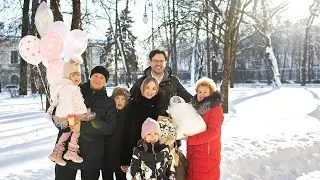 Самая нежная выписка из роддома. Встреча 4 малыша!