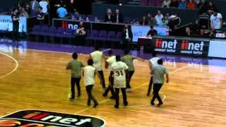 Justice Crew at the return of the Sydney Kings
