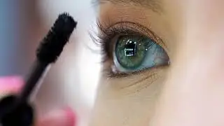 mascara apply method