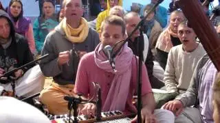 ЕМ Оджасви прабху || Слушайте своё сердце || Гауранга 2016 || @OjasviKirtan