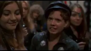 Rizzuto Estileto in "Switchblade sisters", 1975