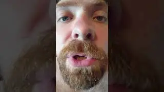 инстасамка блюет от крабов