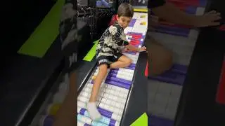 😄#yemek yiyene #Bedava #Oyun Parkı #buldum #youtubechamps #shorts #funny #eğlence #game #playground