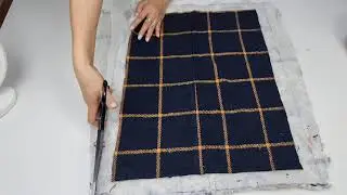 Don't throw away old shirts, sew pillows this way quickly and easily