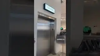 Graeginator Rides The Elevator at H&M at Chicago Ridge Mall in Chicago Ridge, IL