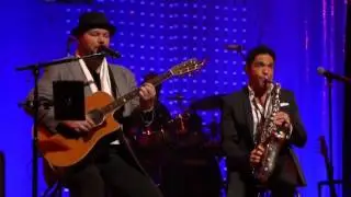 Christopher Cross Performing a medly of His Hits (Never Be The Same, Arthur's Theme & Sailing)