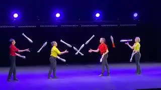 Жонглёры с булавами