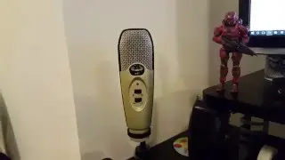 CI 4825 - b-roll footage - Microphone tap