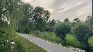 Fly by in my LOUD 911 GT3 (crazy echo)